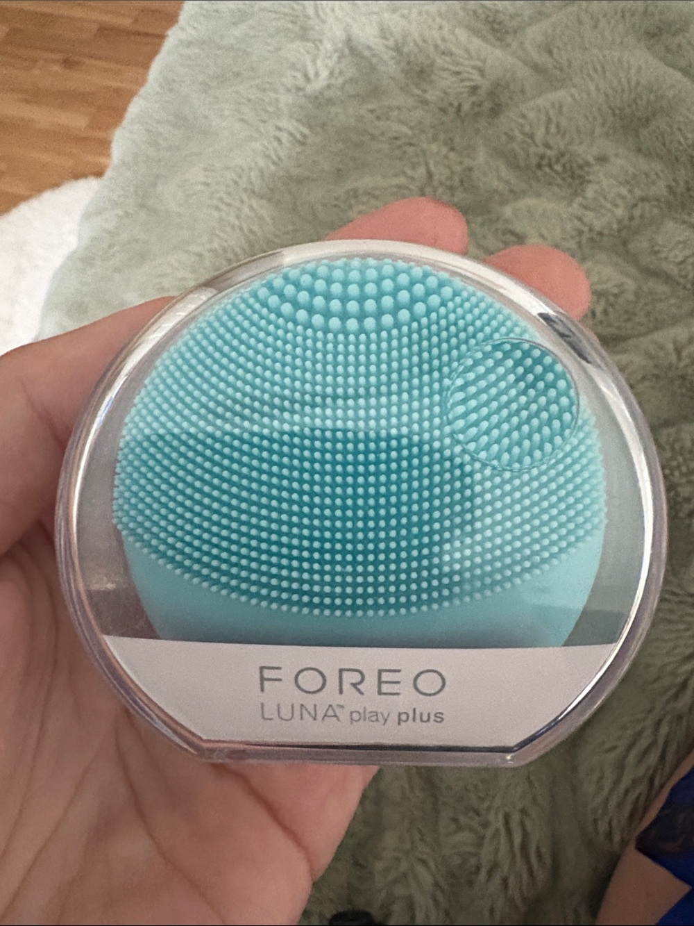FOREO LUNA Play Plus Facial Cleansing Brush in Aqua Blue